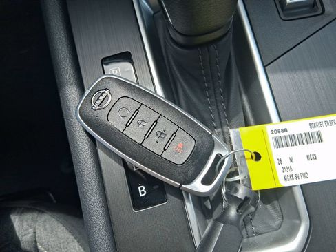 New 2026 Nissan Kicks SV w/ SV Premium Package FWD image 31