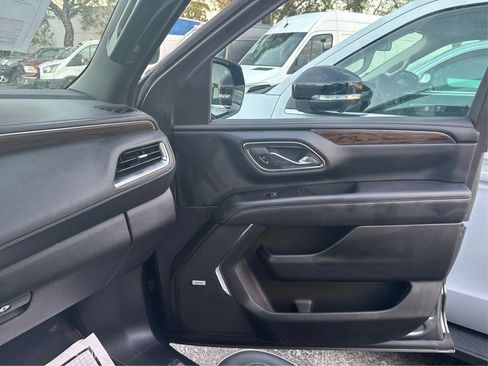 Used 2023 Chevrolet Suburban Premier RWD image 22