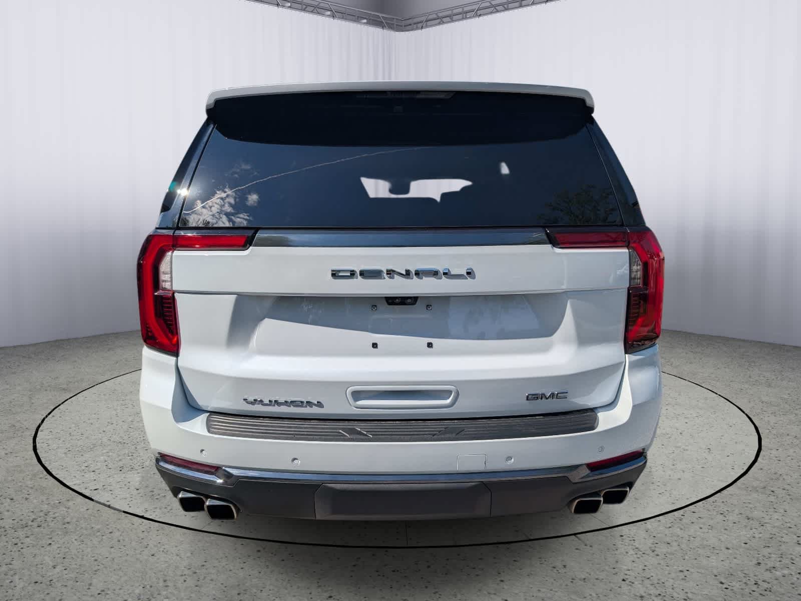 Certified 2026 GMC Yukon Denali Ultimate AWD/4WD image 4