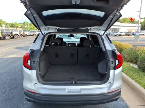 Used 2020 GMC Terrain SLE FWD image 5