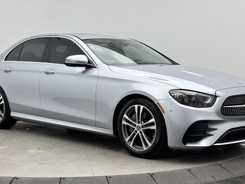 Used 2021 Mercedes-Benz E 350 Sedan image 3