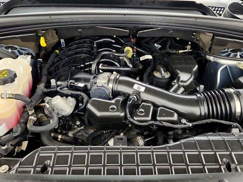 Used 2023 Jeep Grand Cherokee L Altitude AWD/4WD image 24