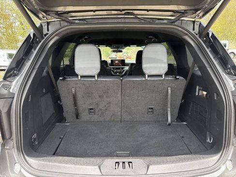Certified 2025 Ford Explorer ST-Line AWD/4WD image 23