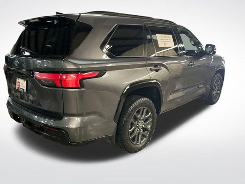 Certified 2023 Toyota Sequoia Platinum image 5