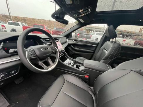 New 2025 Jeep Grand Cherokee L Limited w/ Black Appearance Package image 14