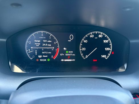 Used 2024 Honda HR-V LX image 11