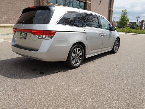 Used 2015 Honda Odyssey Touring Elite image 6