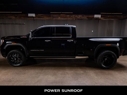 Used 2022 GMC Sierra 3500 Denali w/ Denali Ultimate Package image 6