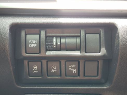 Used 2023 Subaru Crosstrek 2.5i Limited AWD/4WD image 25