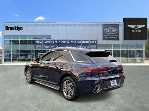 Used 2025 Genesis GV70 2.5T image 4