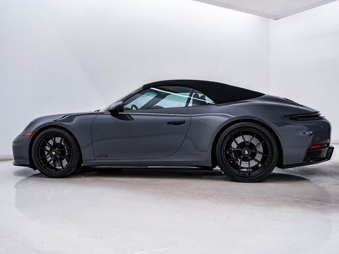 Certified 2025 Porsche 911 Carrera GTS image 2