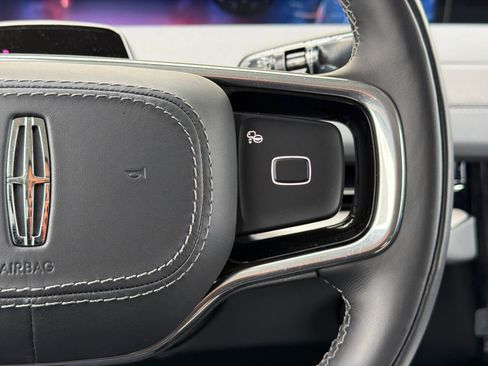 New 2026 Lincoln Navigator L Premier image 22