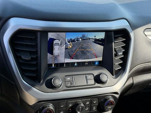 Used 2021 GMC Acadia SLT w/ Technology Package image 24