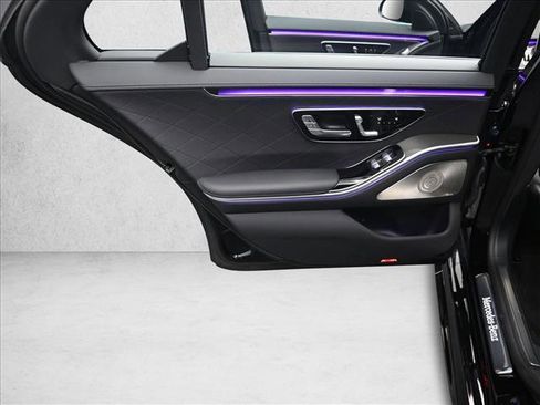 Certified 2024 Mercedes-Benz S 580 4MATIC Sedan image 21