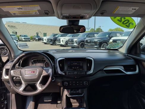 Used 2021 GMC Terrain SLE FWD image 11