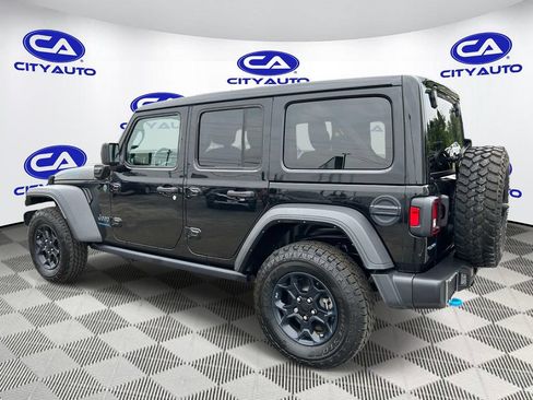 Used 2023 Jeep Wrangler Unlimited w/ Sun & Screen Package AWD/4WD image 6
