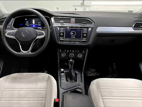 Used 2022 Volkswagen Tiguan S image 17