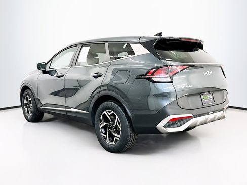 Used 2024 Kia Sportage LX image 5