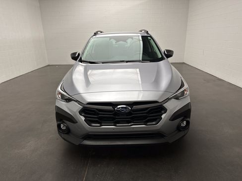 Used 2024 Subaru Crosstrek 2.0i Premium AWD/4WD image 3