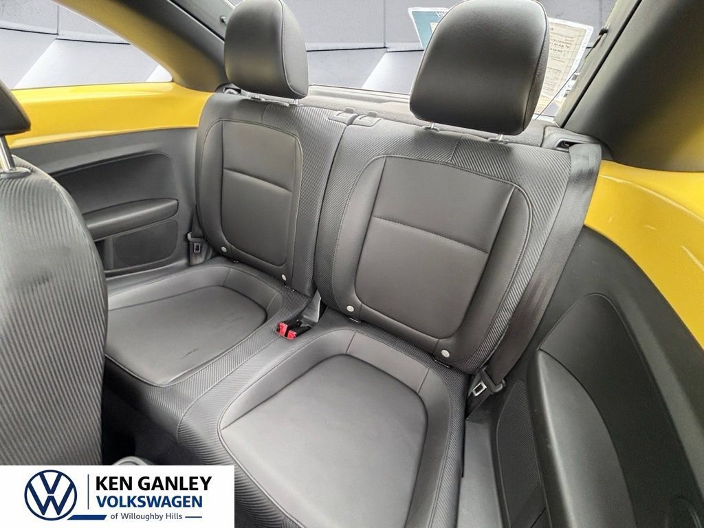 Used 2012 Volkswagen Beetle 2.5 FWD image 20