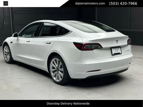 Used 2020 Tesla Model 3 Long Range image 4