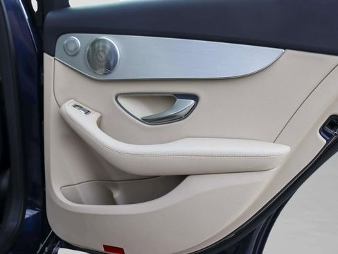 Used 2016 Mercedes-Benz C 300 Sedan image 32
