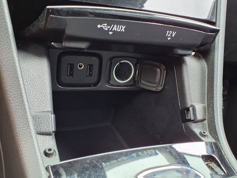 Used 2020 Buick Encore Preferred FWD image 9