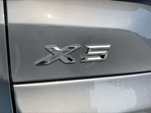 Used 2026 BMW X5 sDrive40i w/ Executive Package RWD image 31