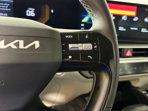 New 2026 Kia Sorento S FWD image 21