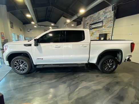 Used 2021 GMC Sierra 1500 AT4 w/ AT4 Value Package AWD/4WD image 4