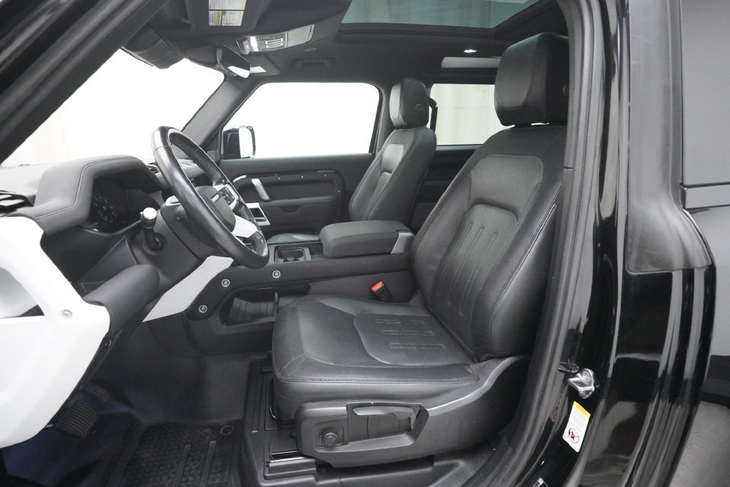 Used 2022 Land Rover Defender 90 X-Dynamic S AWD/4WD image 7