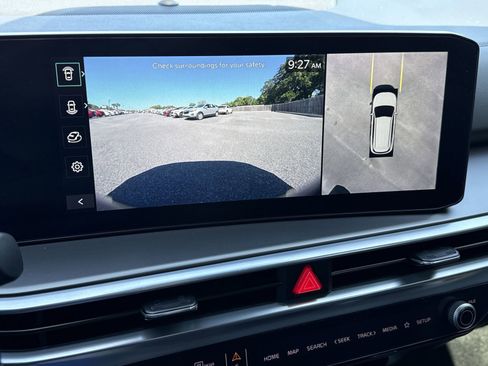 Used 2024 Kia Sorento SX FWD image 30