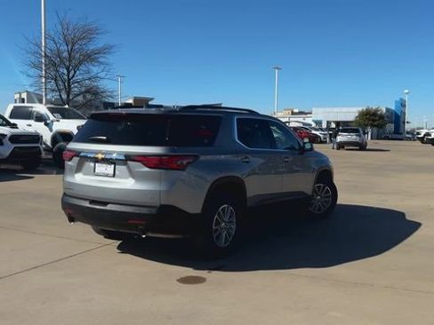 Certified 2023 Chevrolet Traverse LT image 9