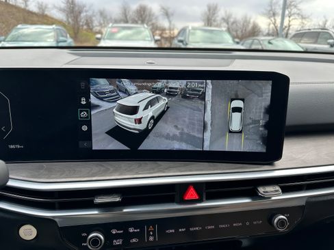 Used 2025 Kia Sorento SX Prestige w/ Olive Brown Leather Package image 62