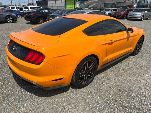 Used 2018 Ford Mustang Premium RWD image 3