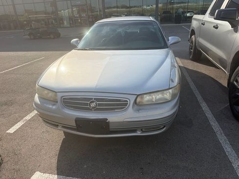 Used 2004 Buick Regal LS FWD image 2