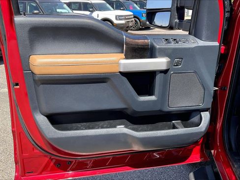 Used 2022 Ford F350 Lariat w/ Lariat Ultimate Package AWD/4WD image 21