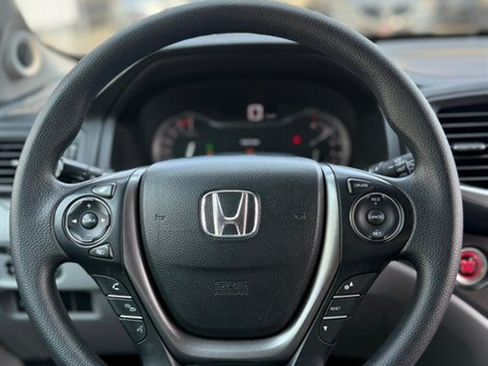 Used 2018 Honda Pilot EX image 23