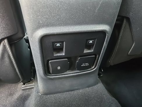 Used 2023 Ford Bronco Badlands w/ Sasquatch Package AWD/4WD image 39