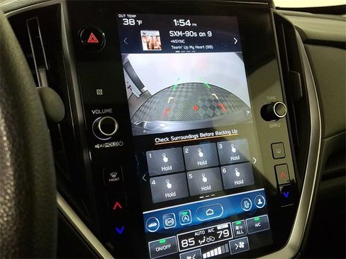 Used 2024 Subaru Crosstrek 2.0i Premium image 4