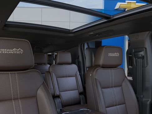 New 2026 Chevrolet Suburban High Country AWD/4WD image 24
