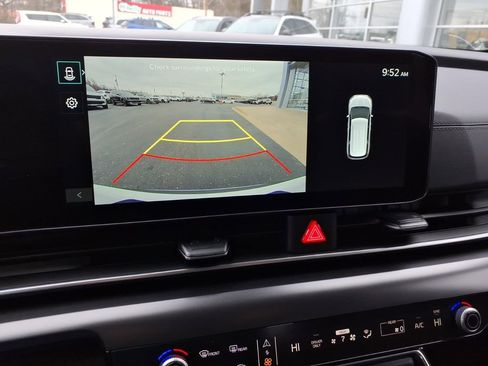 New 2026 Kia Carnival LXS FWD image 19