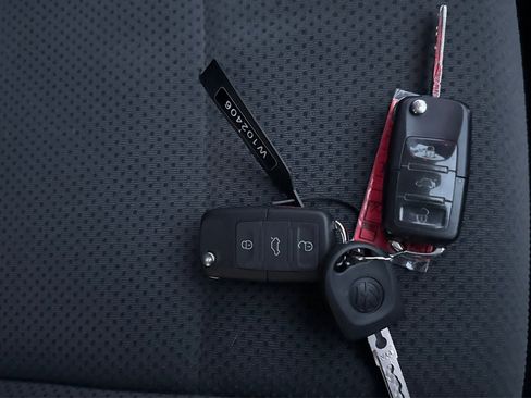 Used 2009 Volkswagen Rabbit S image 21