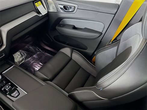 New 2026 Volvo XC60 T8 Polestar w/ Protection Package Premier image 25