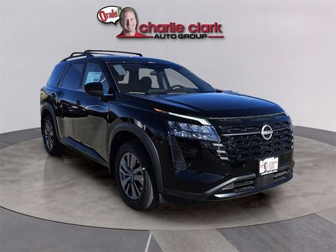 New 2026 Nissan Pathfinder SV image 8