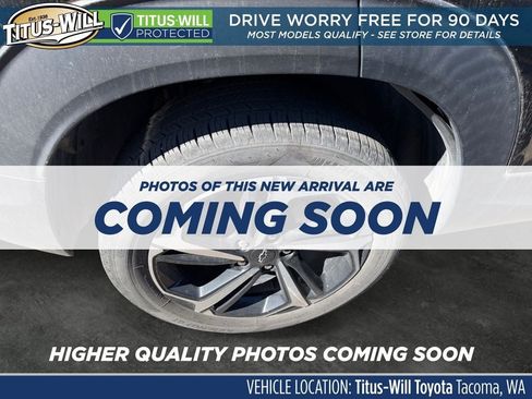 Used 2023 Chevrolet TrailBlazer RS w/ Convenience Package AWD/4WD image 5