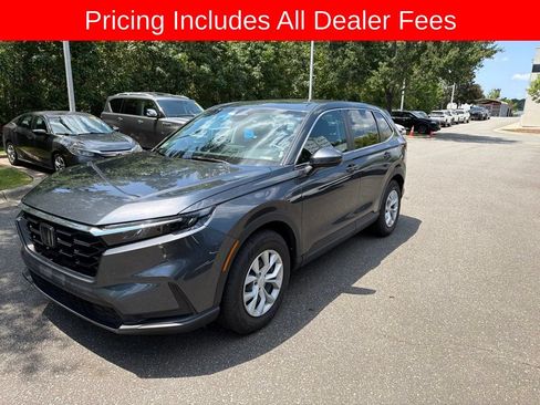 Used 2023 Honda CR-V LX image 3