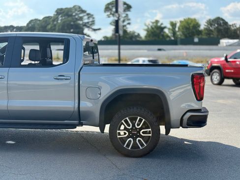 Used 2024 GMC Sierra 1500 AT4 w/ Technology Package AWD/4WD image 14