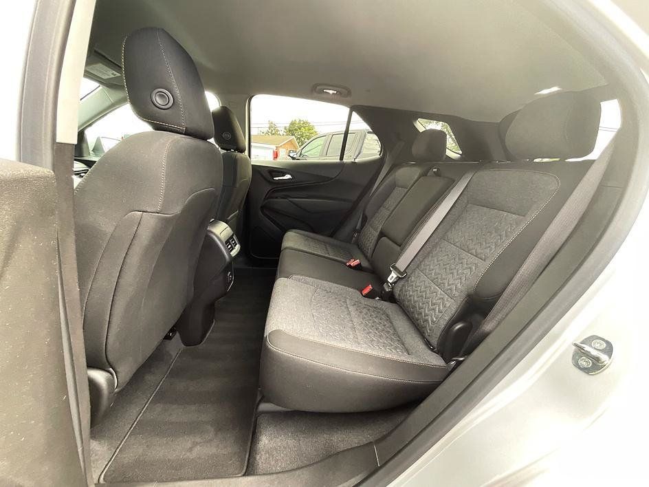 Used 2022 Chevrolet Equinox LT AWD/4WD image 30