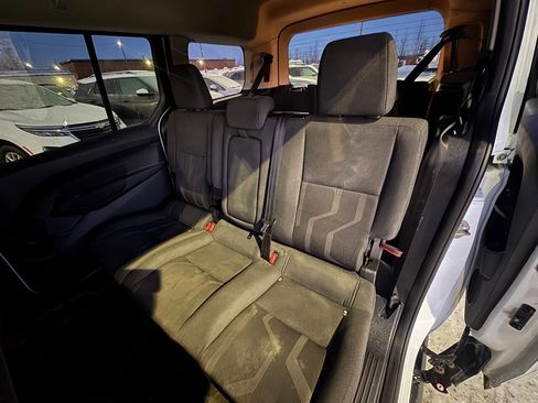 Used 2018 Ford Transit Connect XLT image 12